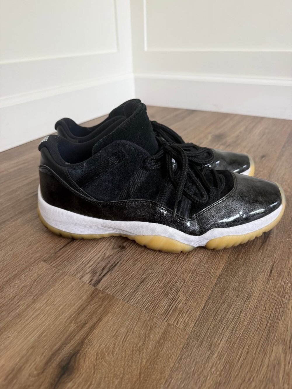 Air Jordan 11 Retro Low Barons 2017 Men’s 11.5 528895-010